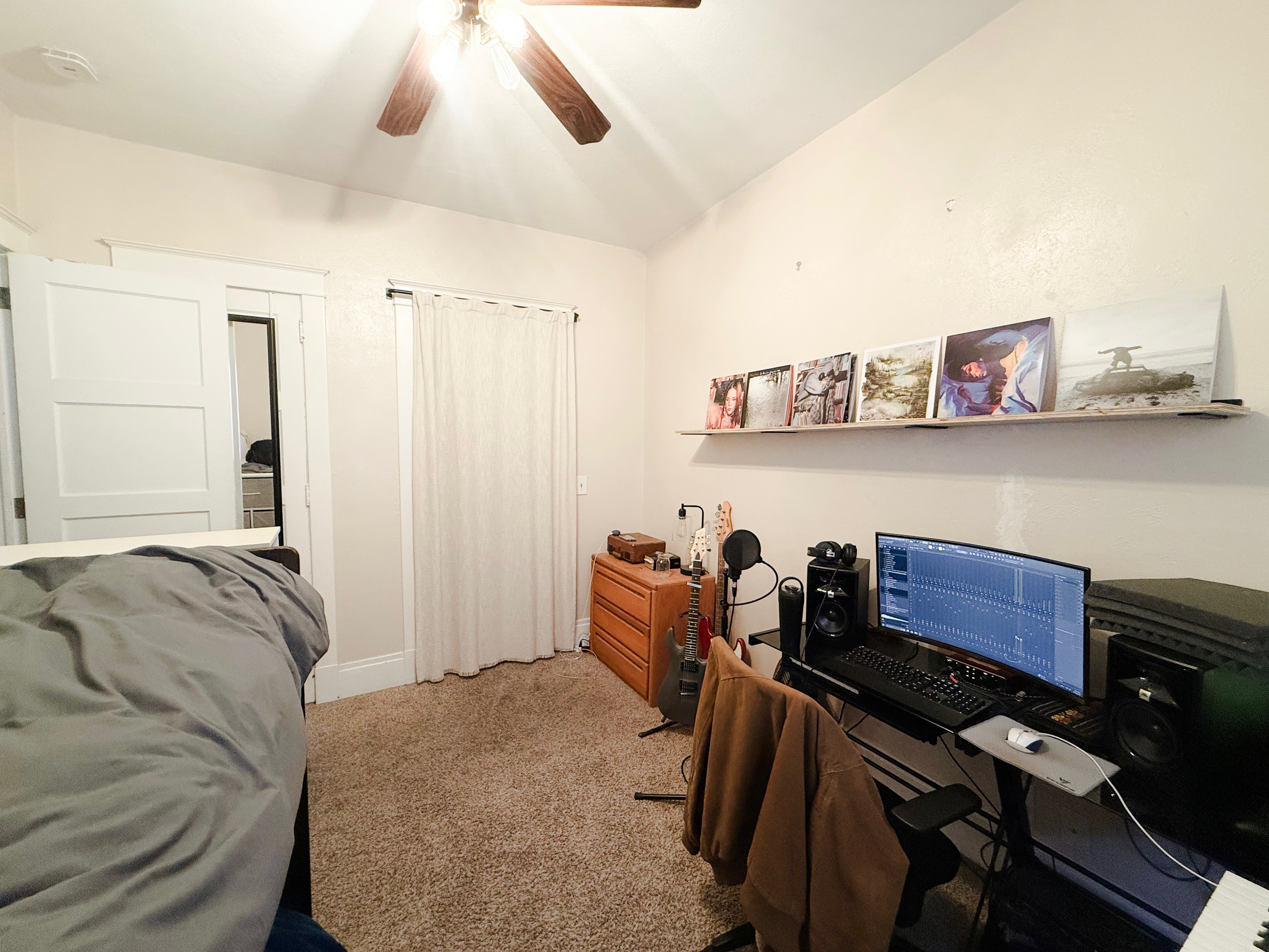 Large Bedroom — Private or Shared photo 1